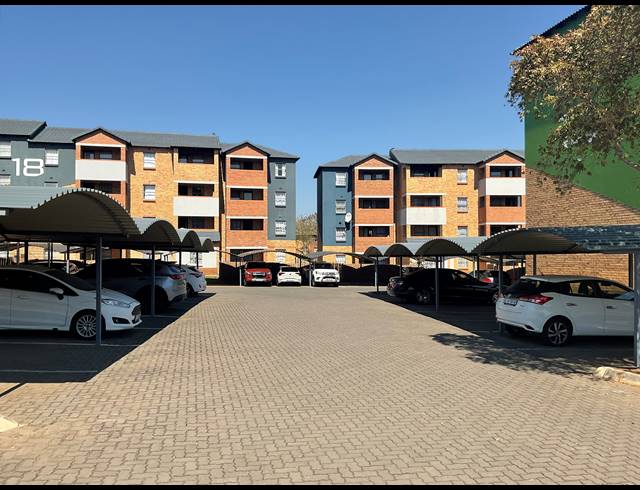 2 BEDROOM APARTMENT FOR SALE IN HEUWELOORD
